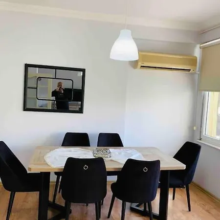 公寓 2+1 Flat,in The Center Of Old Town